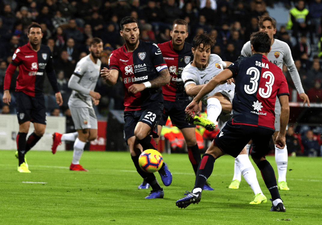 足球报：张外龙这几年一直关注铜梁龙，冲超后他独坐良久