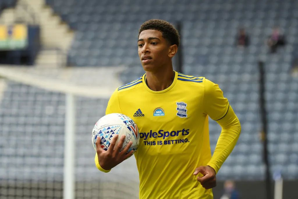 斯基拉：比萨想租借国米的卡尔博尼和罗马的皮西利