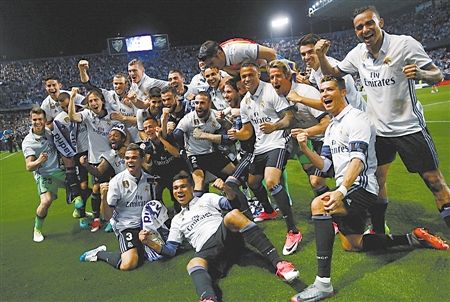 勇士老将挺身而出定胜局