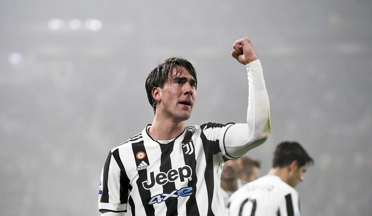 五大联赛各一队跻身欧冠积分榜前五