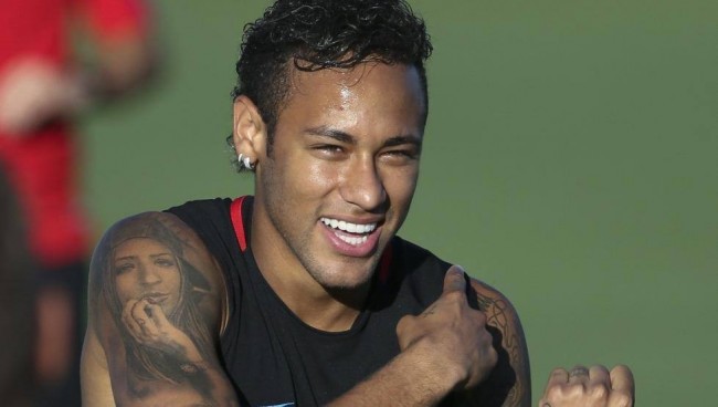 跟队记者：米兰内部否认了蒂亚戈-席尔瓦可能回归的传闻