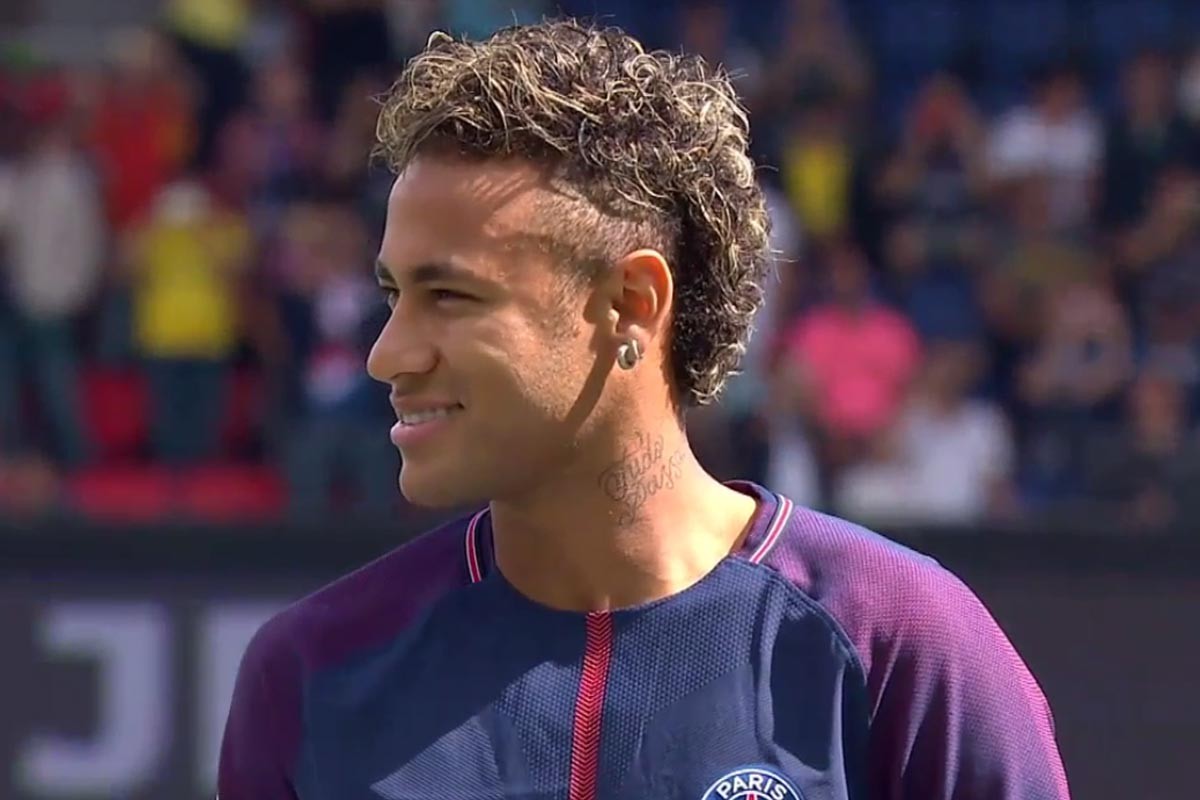 C罗和梅西的真实关系，刷新了球迷的认知